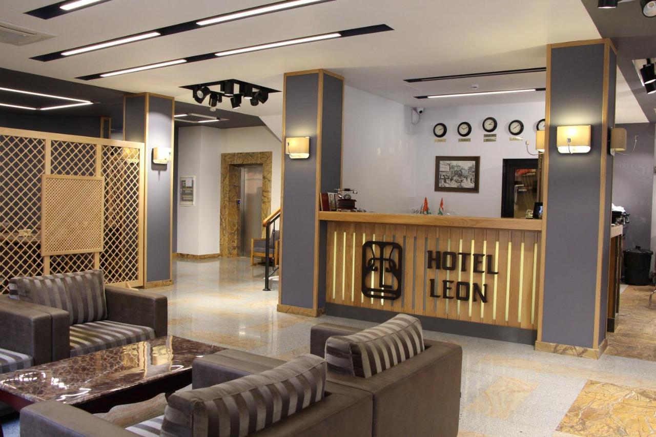 Leon Boutique Hotel Сухум Экстерьер фото