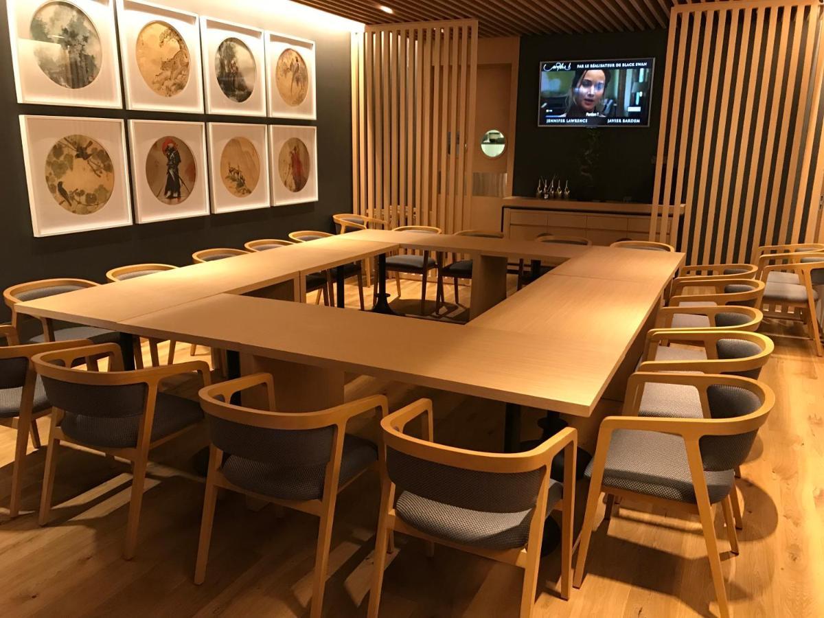 Leon Boutique Hotel Сухум Экстерьер фото