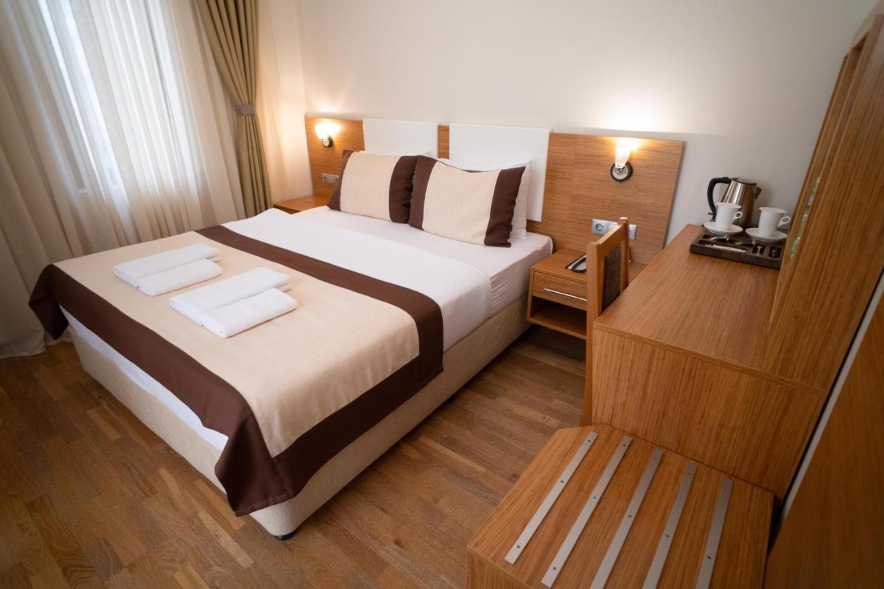 Leon Boutique Hotel Сухум Экстерьер фото